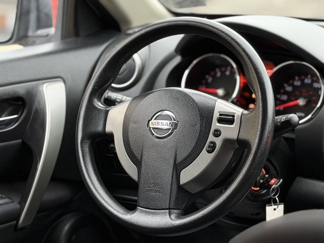 Used 2010 Nissan Rogue S AWD/4WD image 15