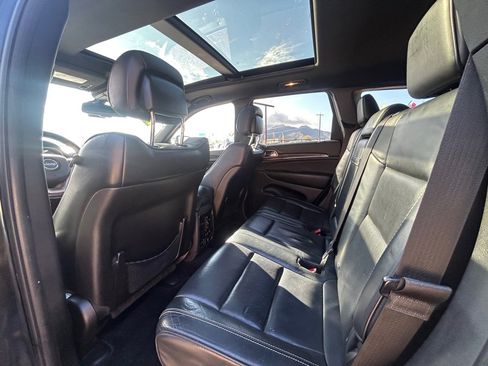 Used 2015 Jeep Grand Cherokee Overland image 13
