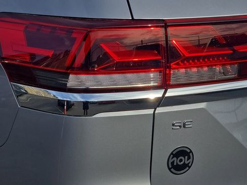 New 2026 Volkswagen Atlas SE image 9