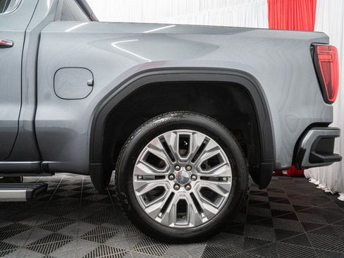 Used 2021 GMC Sierra 1500 Denali w/ Denali Ultimate Package AWD/4WD image 14