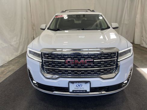 Used 2023 GMC Acadia Denali w/ Denali Technology Package image 11