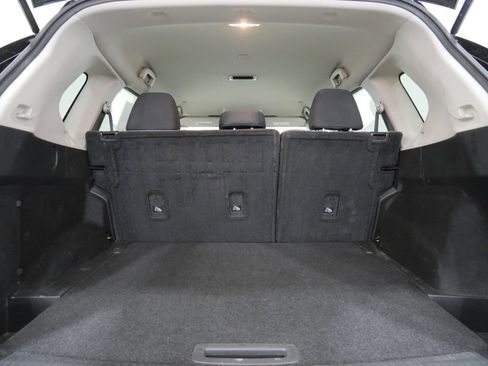 Used 2023 Nissan Rogue SV image 25