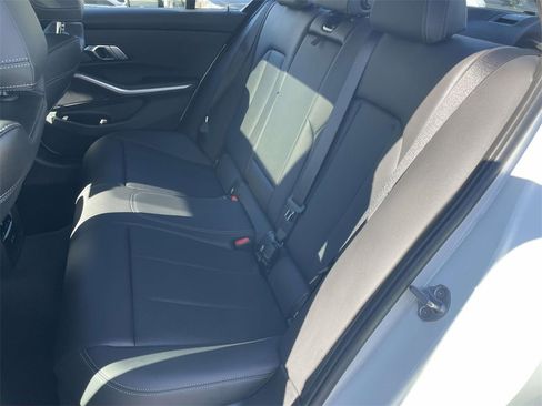 Used 2022 BMW 330i Sedan w/ Convenience Package image 23