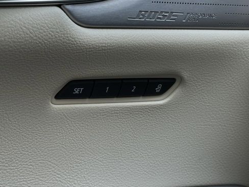 New 2025 Cadillac XT6 Premium Luxury image 25