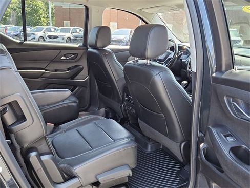 Used 2020 Chevrolet Traverse LT w/ LT Premium Package image 16