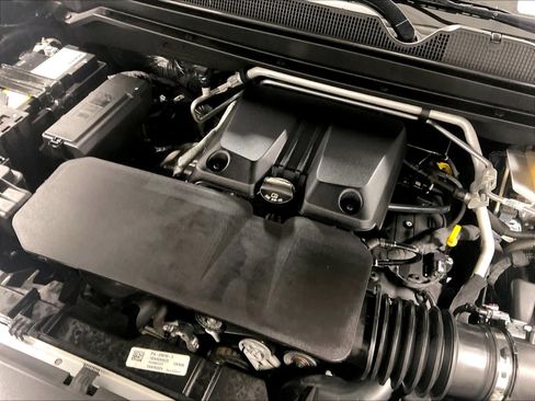 Used 2024 Chevrolet Colorado ZR2 w/ ZR2 Convenience Package III image 36