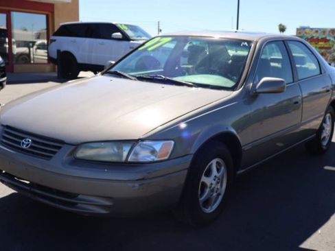 Used 1997 Toyota Camry CE image 3