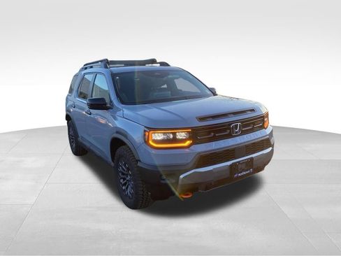 Certified 2026 Honda Passport TrailSport image 13
