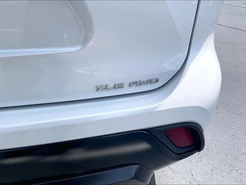 Used 2026 Toyota Highlander XLE AWD/4WD image 8