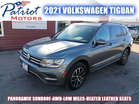 Used 2021 Volkswagen Tiguan SE w/ Panoramic Sunroof Package image 1