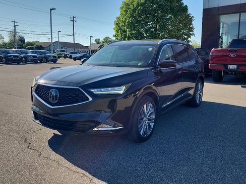 Used 2023 Acura MDX SH-AWD w/ Advance Package image 3