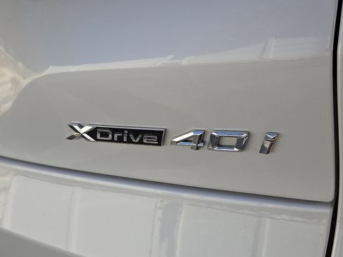 Used 2022 BMW X5 xDrive40i w/ Premium Package image 32