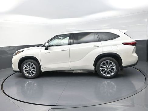 Used 2021 Toyota Highlander Limited AWD/4WD image 42