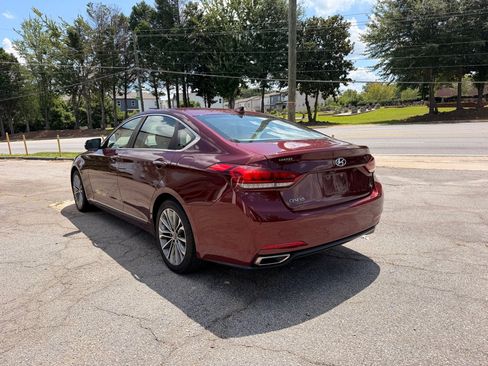 Used 2016 Hyundai Genesis 3.8 RWD image 8