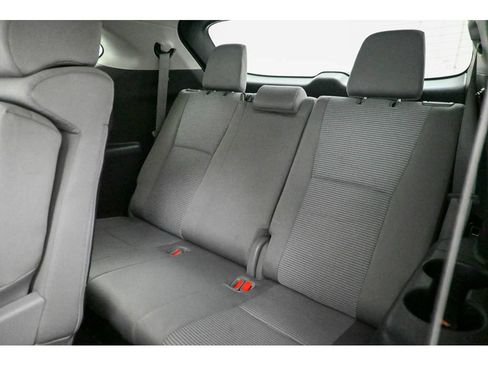 Used 2020 Toyota Highlander L AWD/4WD image 23