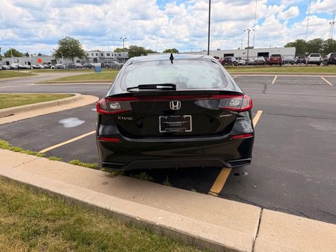 Used 2024 Honda Civic Sport image 9