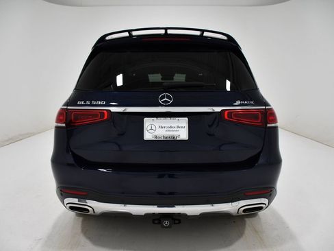 Certified 2021 Mercedes-Benz GLS 580 4MATIC image 4