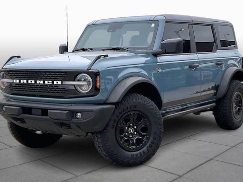 Used 2022 Ford Bronco Wildtrak image 2