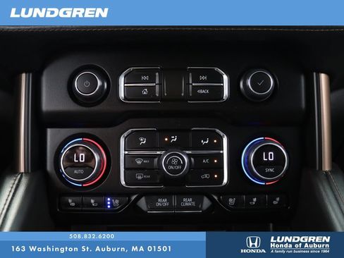 Used 2024 Chevrolet Tahoe High Country AWD/4WD image 25