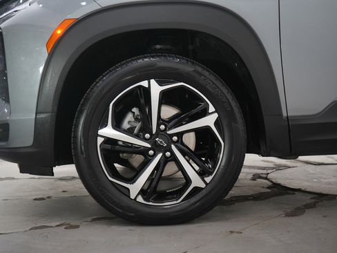 Used 2023 Chevrolet TrailBlazer RS w/ Convenience Package image 28