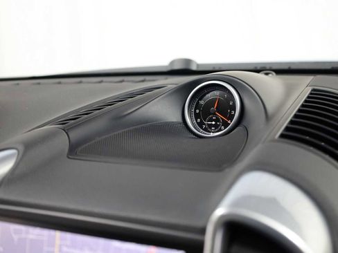 Used 2017 Porsche Cayenne image 23