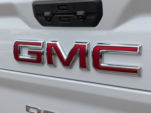 New 2026 GMC Sierra 3500 Denali w/ Denali Reserve Package AWD/4WD image 13