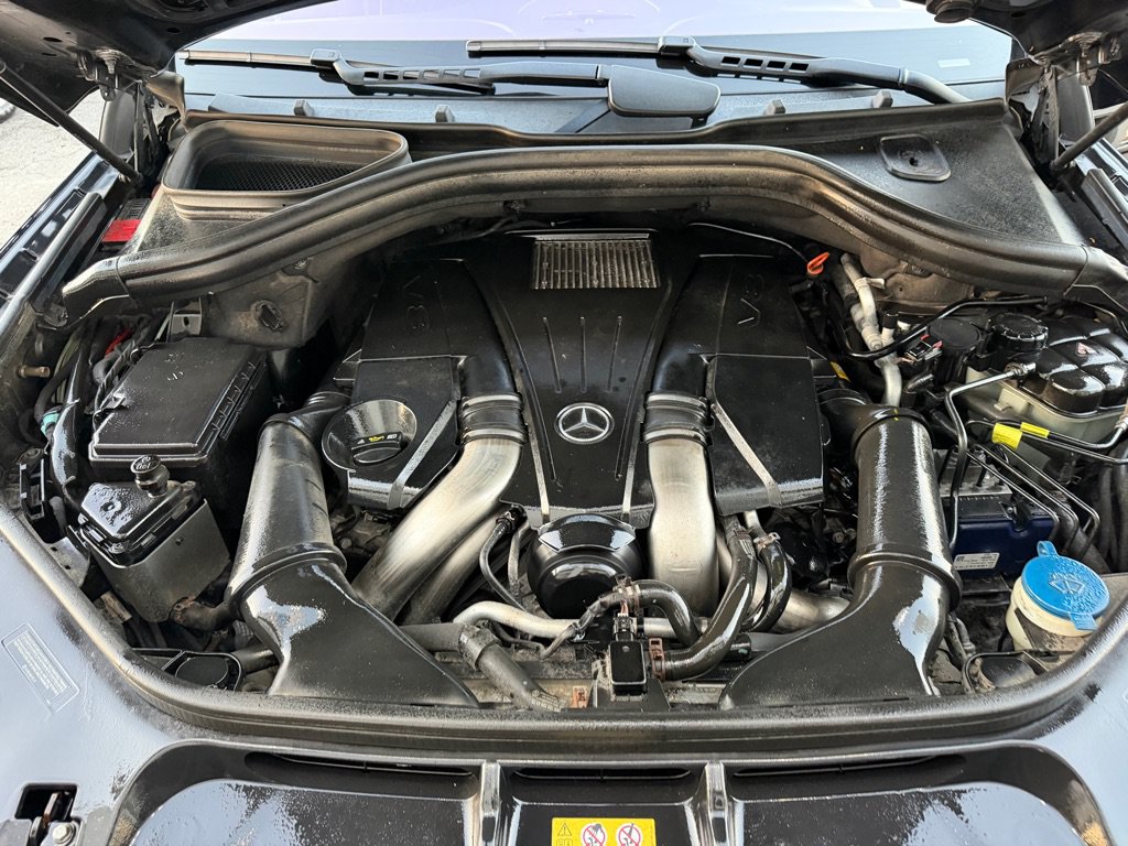Used 2013 Mercedes-Benz GL 550 4MATIC image 21