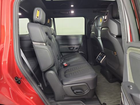 Used 2024 Rivian R1S Adventure image 23