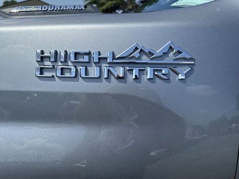 Used 2024 Chevrolet Silverado 3500 High Country w/ Technology Package image 10