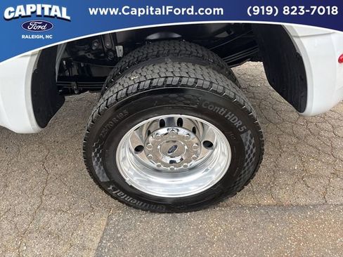 Used 2025 Ford F450 Platinum w/ FX4 Off-Road Package image 13