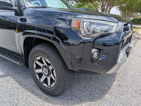 Used 2024 Toyota 4Runner TRD Off-Road Premium AWD/4WD image 10
