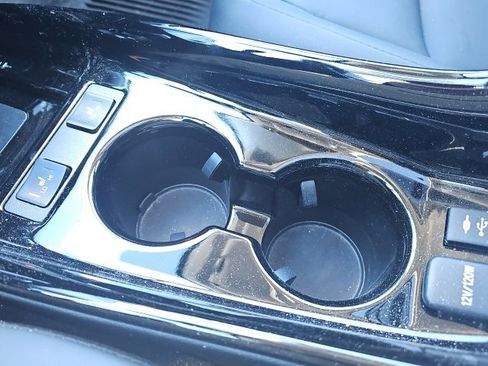 Used 2022 Toyota Prius L Eco image 31