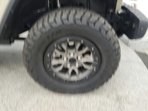 Used 2022 Jeep Wrangler Unlimited Rubicon w/ Trailer Tow Package AWD/4WD image 29