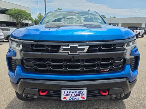 Used 2022 Chevrolet Silverado 1500 LT Trail Boss w/ LT Trail Boss Premium Package AWD/4WD image 3