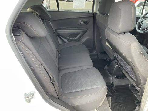 Used 2019 Chevrolet Trax LS w/ Tint and Cruise Package image 33