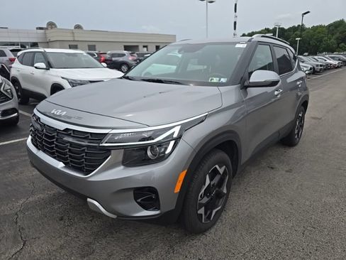 Certified 2026 Kia Seltos EX AWD/4WD image 3