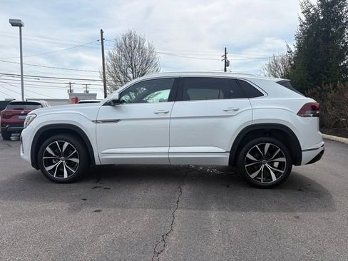 Used 2024 Volkswagen Atlas Cross Sport SEL Premium R-Line image 2