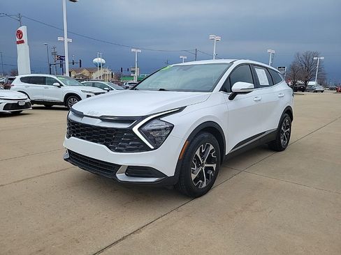 Used 2023 Kia Sportage EX FWD image 2