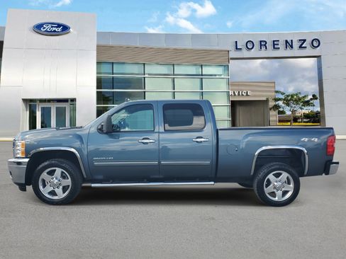 Used 2014 Chevrolet Silverado 2500 LTZ w/ LTZ Plus Package image 8