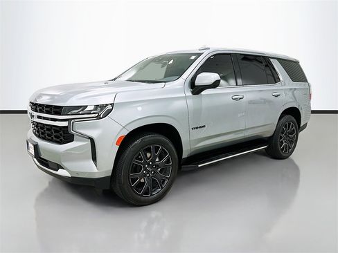 Used 2024 Chevrolet Tahoe LS w/ Driver Alert Package image 3