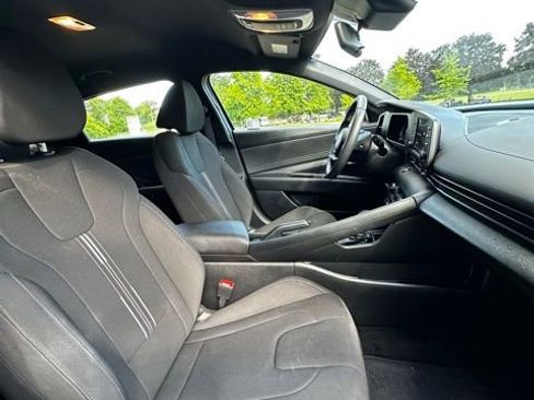 Certified 2025 Hyundai Elantra Sport FWD image 21