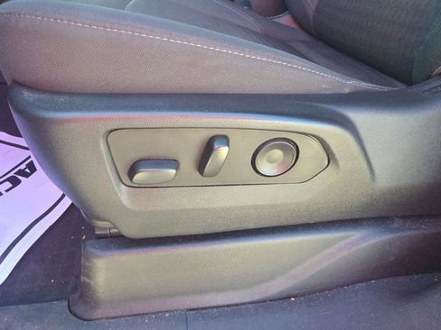 Used 2023 Chevrolet Tahoe LS AWD/4WD image 11