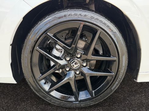 Used 2024 Honda Civic Sport image 14