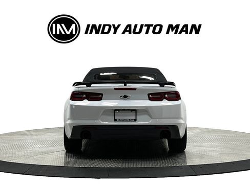 Used 2021 Chevrolet Camaro LT RWD image 5