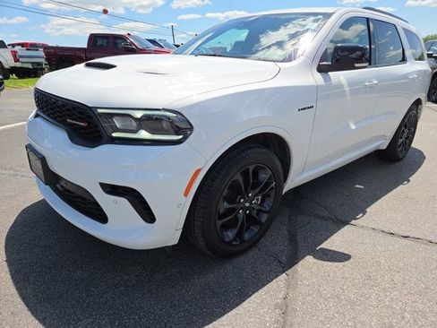 Used 2025 Dodge Durango R/T w/ Blacktop Package AWD/4WD image 2