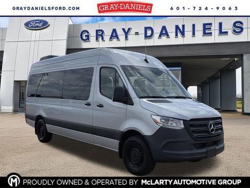 Used 2024 Mercedes-Benz Sprinter 2500 image 1
