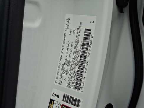 Used 2024 Toyota Tacoma TRD Off-Road image 26