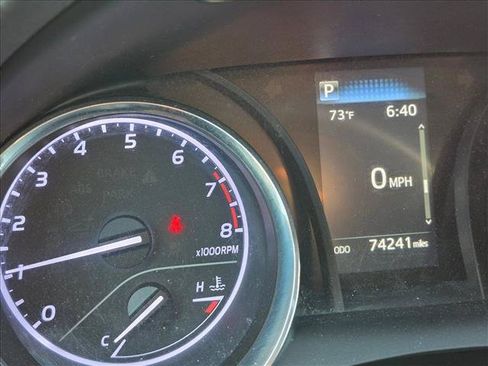 Used 2019 Toyota Camry SE w/ Protection Package (Q2) FWD image 9