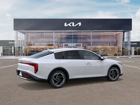 New 2025 Kia K4 EX FWD image 6