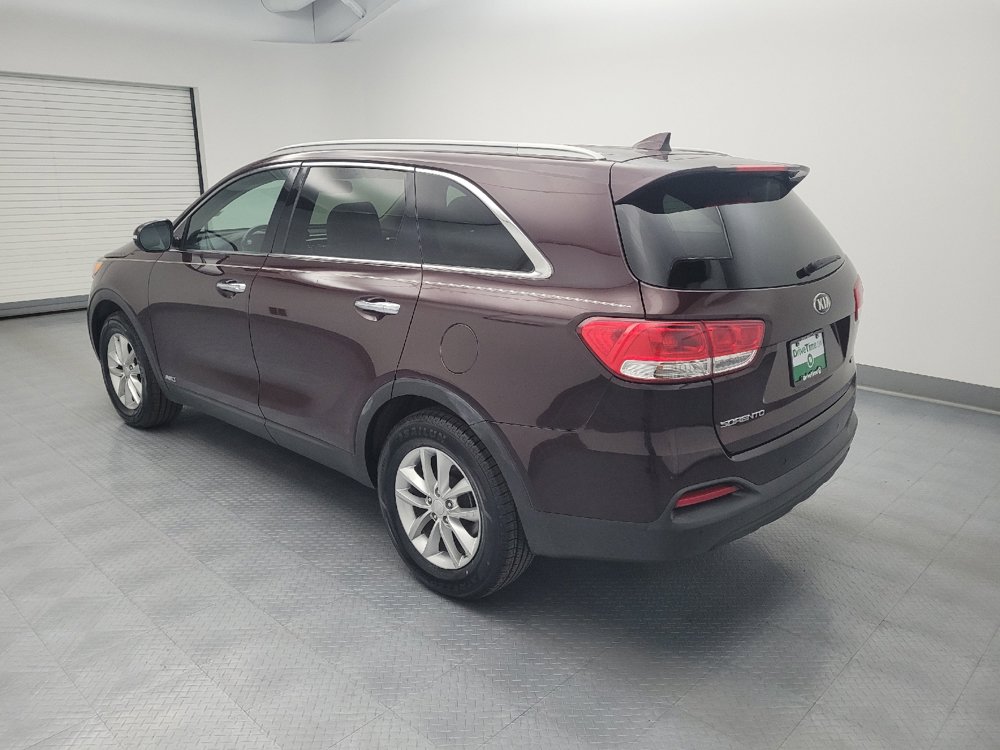 Used 2017 Kia Sorento AWD w/ LX Convenience Package image 3